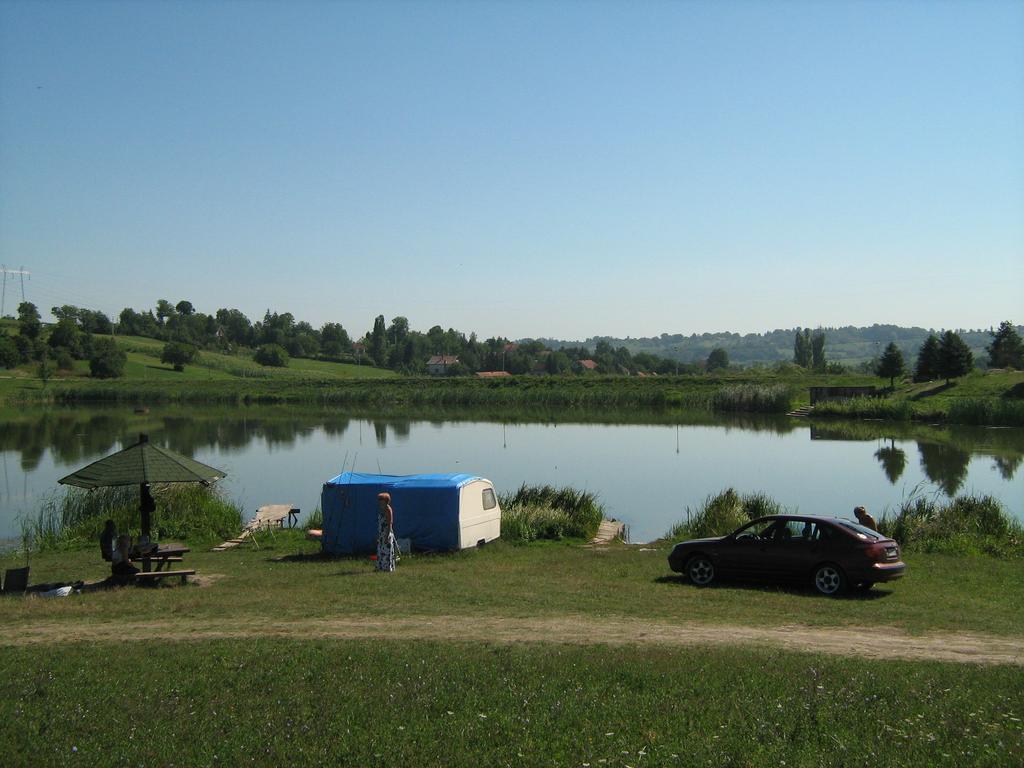 Apartments Domacinstvo Nikolic Valjevo Exterior foto